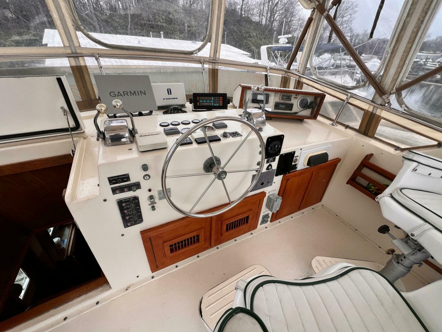 1980 Hatteras 58 — photo 83