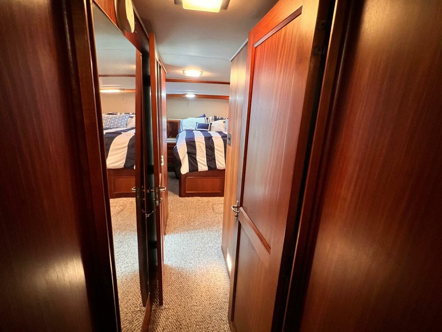 1980 Hatteras 58 — photo 59