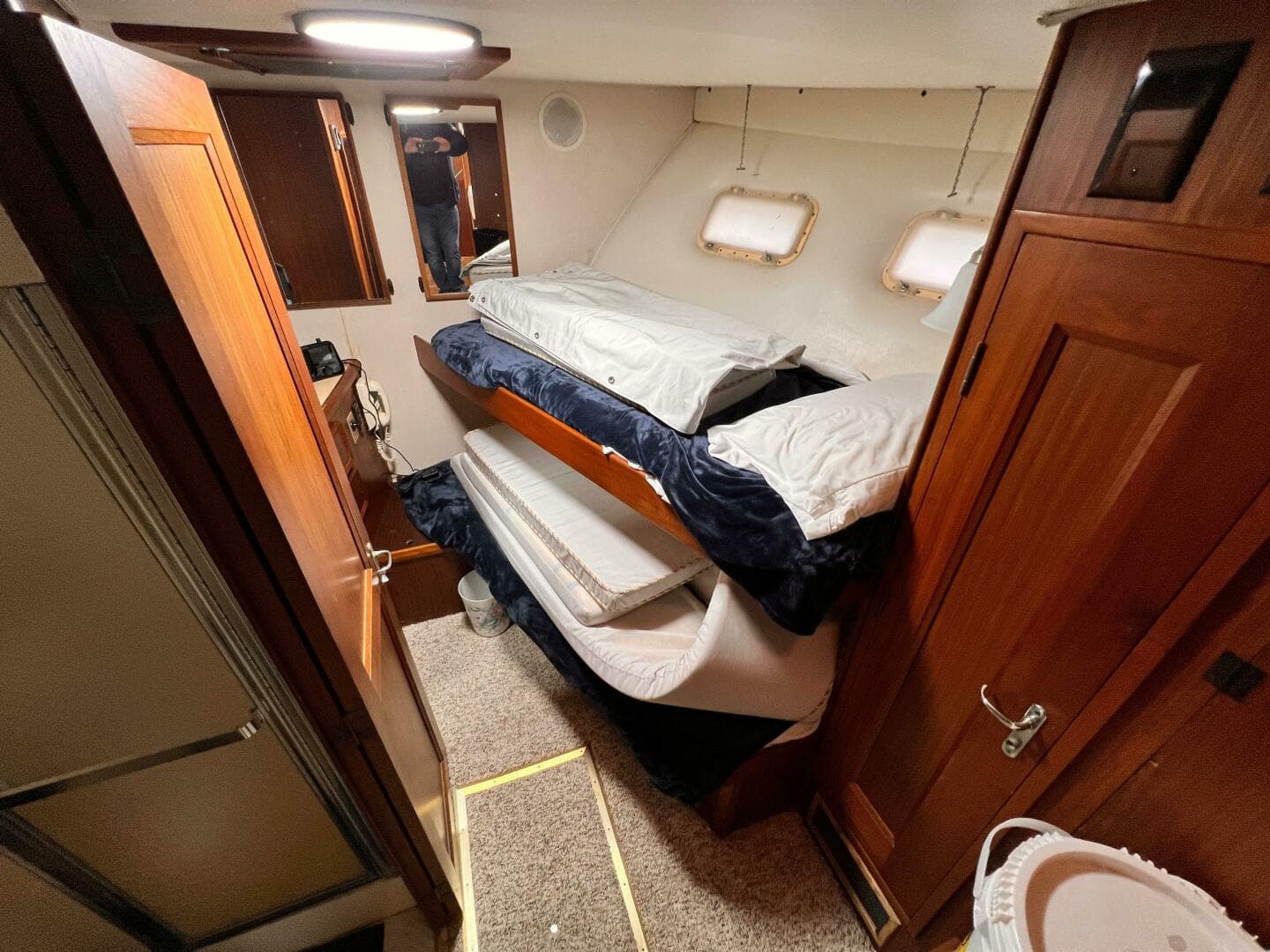 1980 Hatteras 58 — photo 30