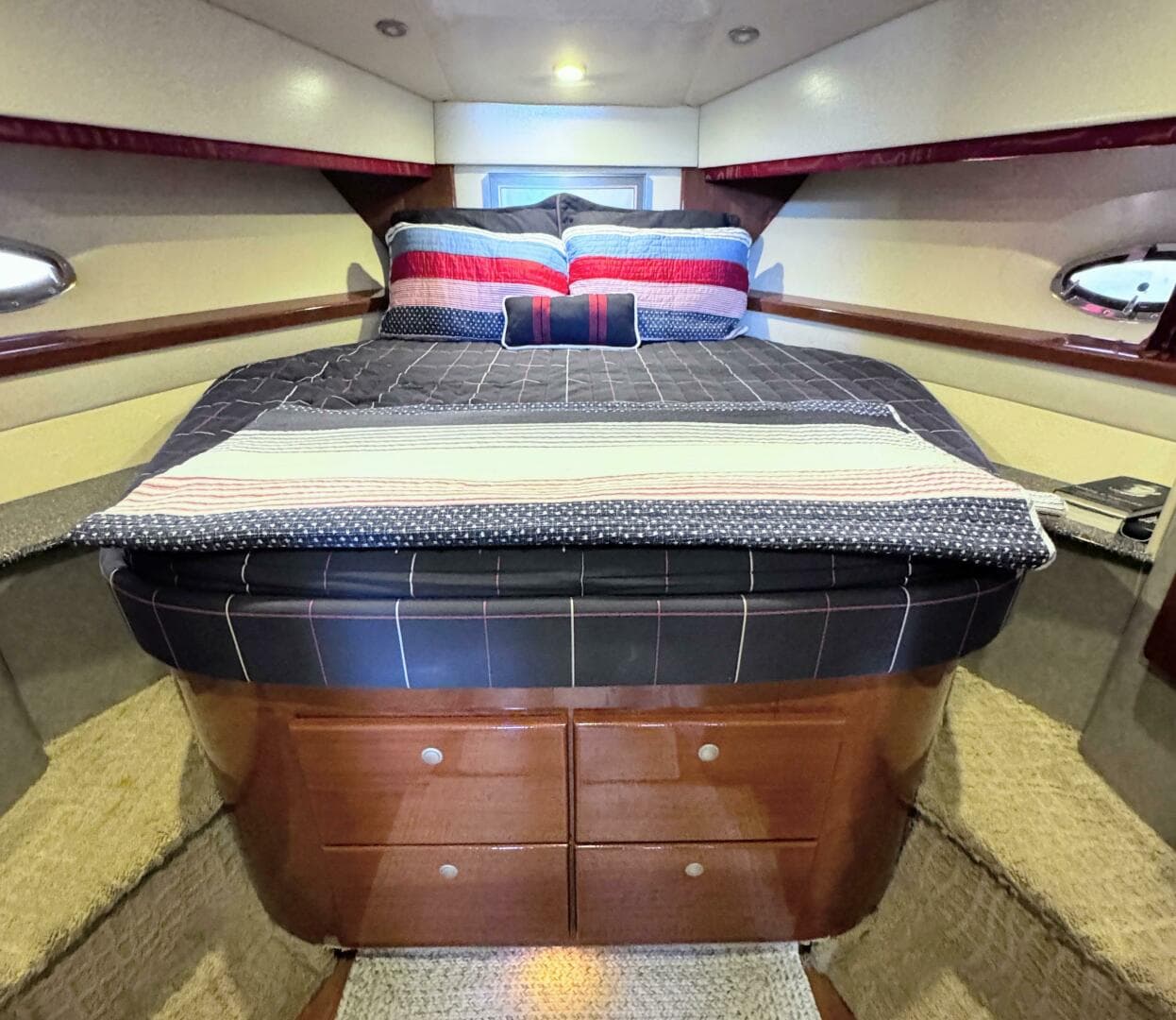 2008 Formula 45 Yacht — photo 50