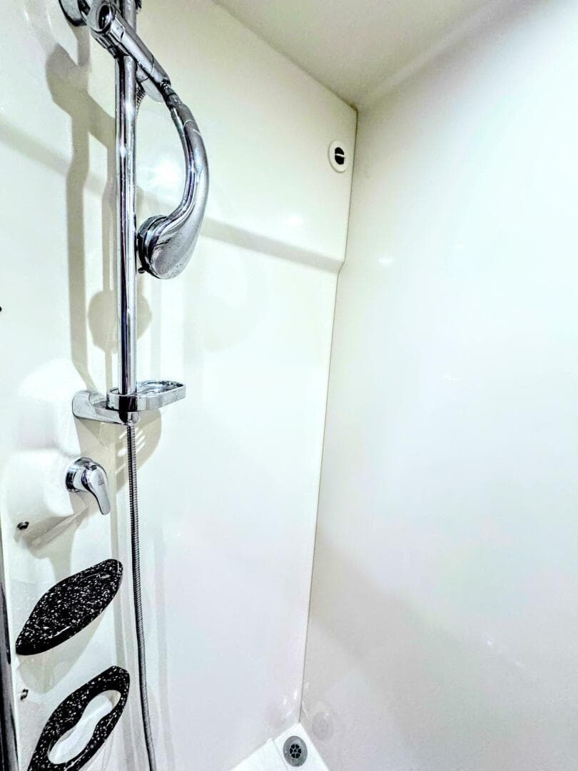 2008 Formula 45 Yacht — photo 37