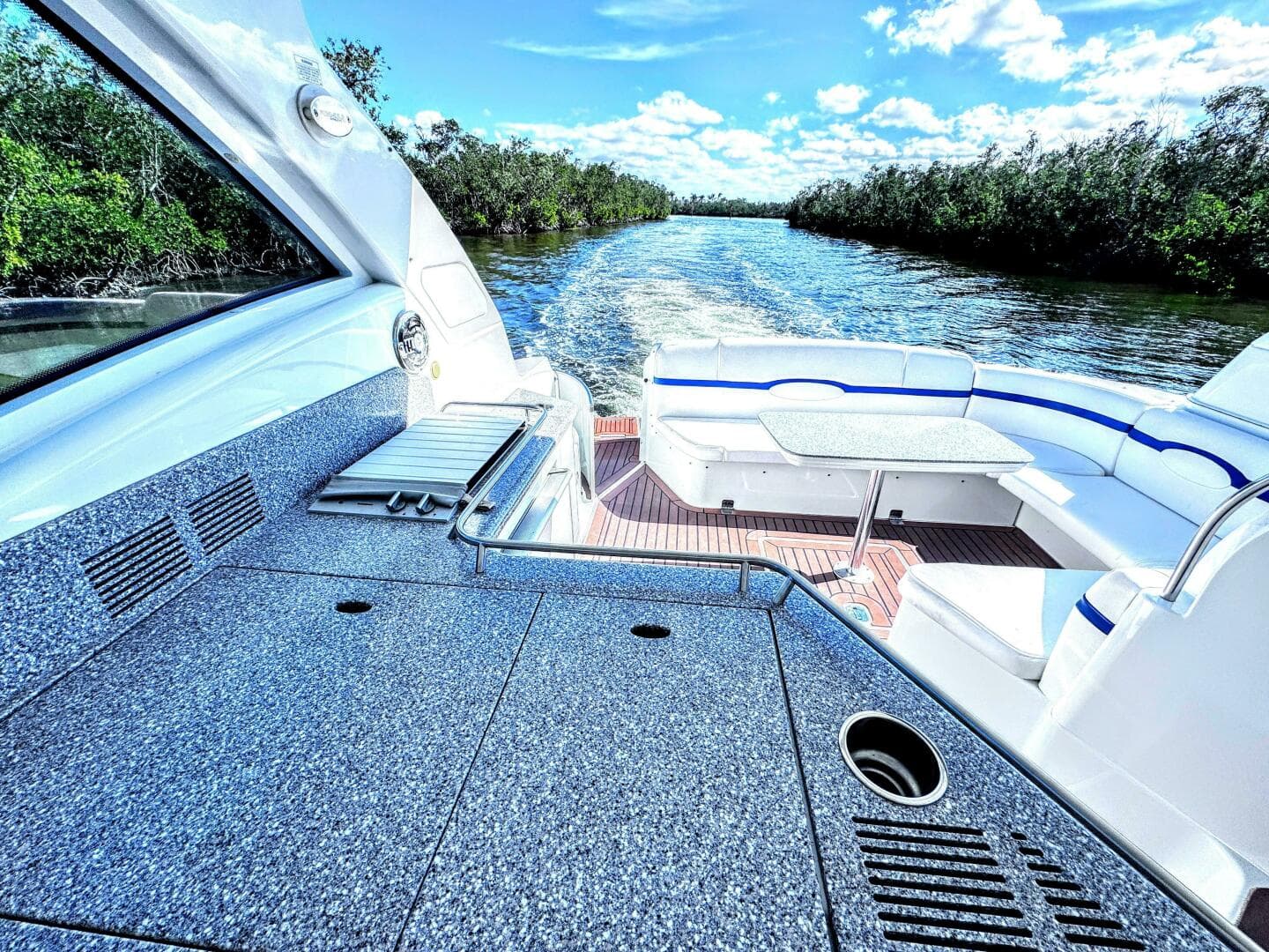 2008 Formula 45 Yacht — photo 19