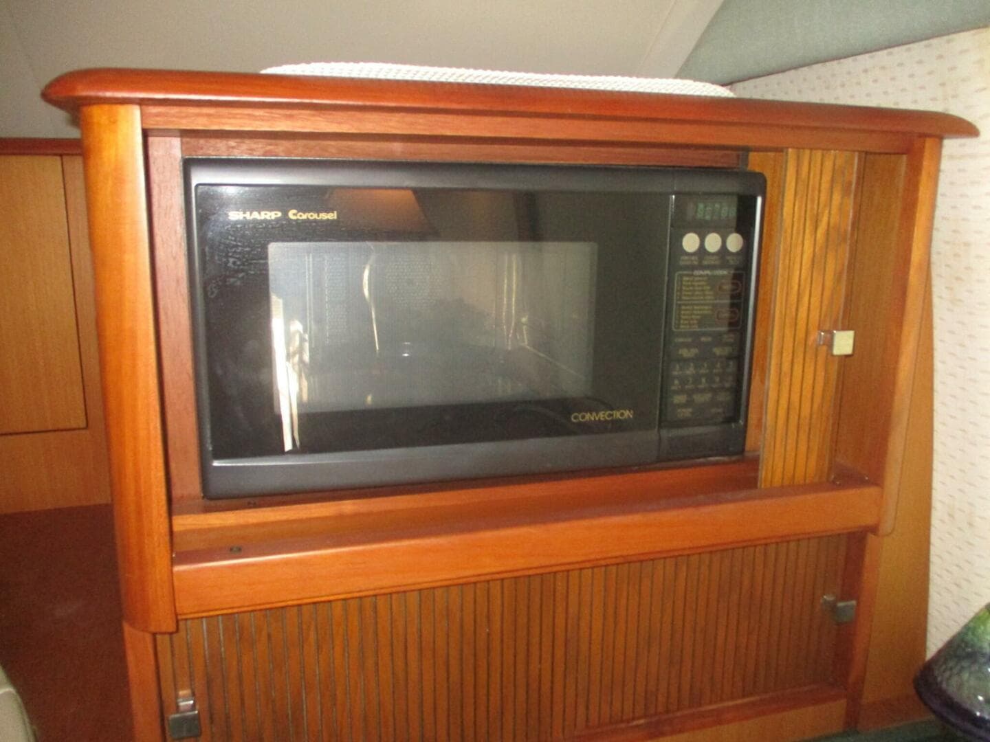 1997 Ocean Yachts — photo 36