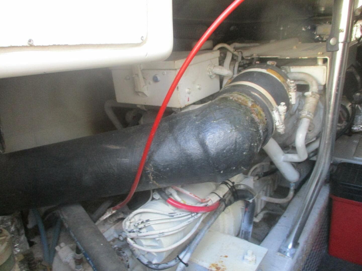 1997 Ocean Yachts — photo 49