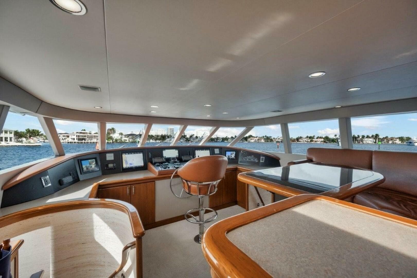 2001 Westport 112 Westport — photo 29