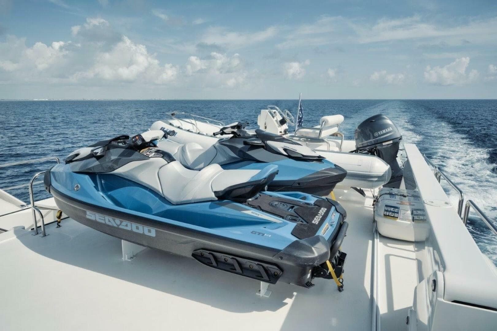 2001 Westport 112 Westport — photo 41