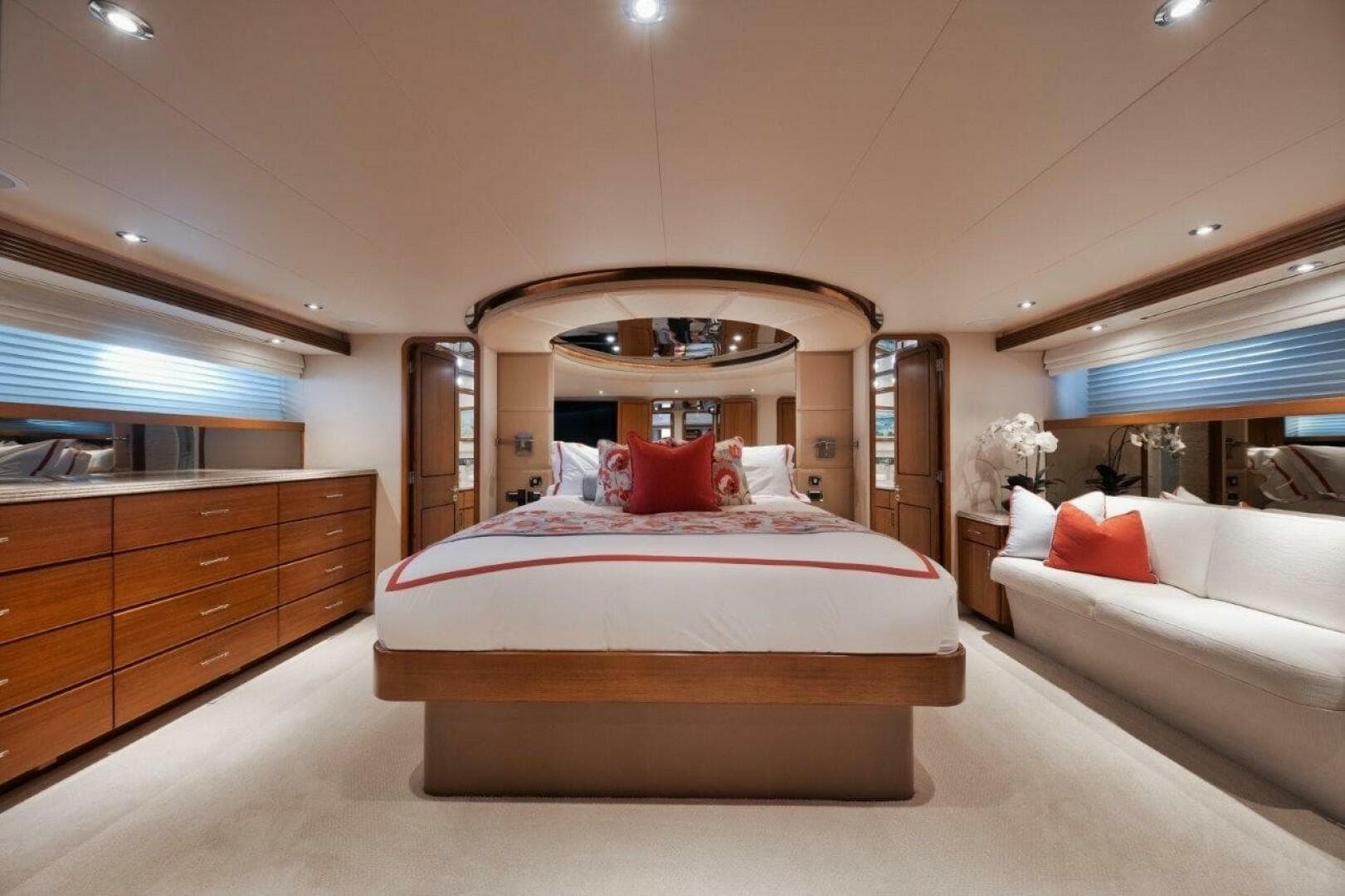 2001 Westport 112 Westport — photo 18