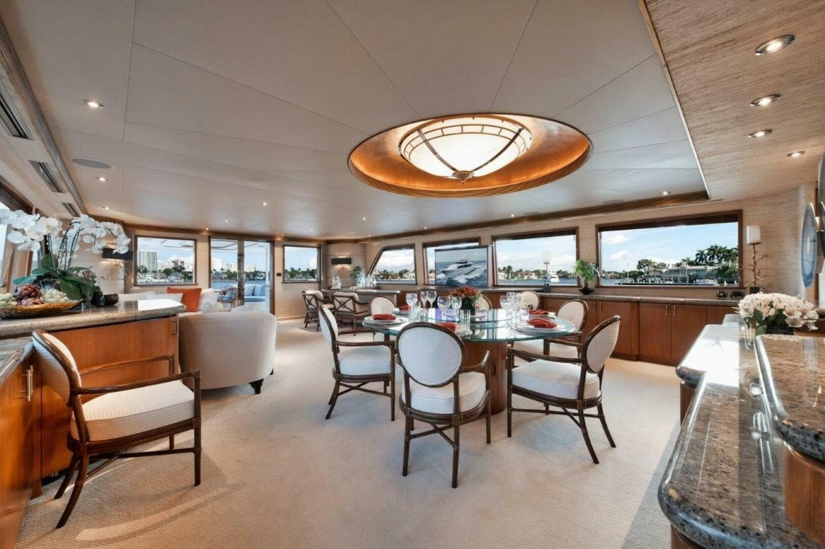 2001 Westport 112 Westport — photo 13