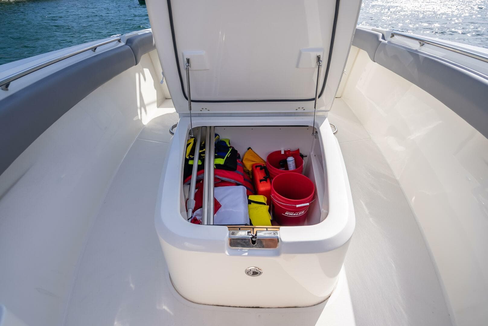 2023 Boston Whaler 280 Outrage — photo 41