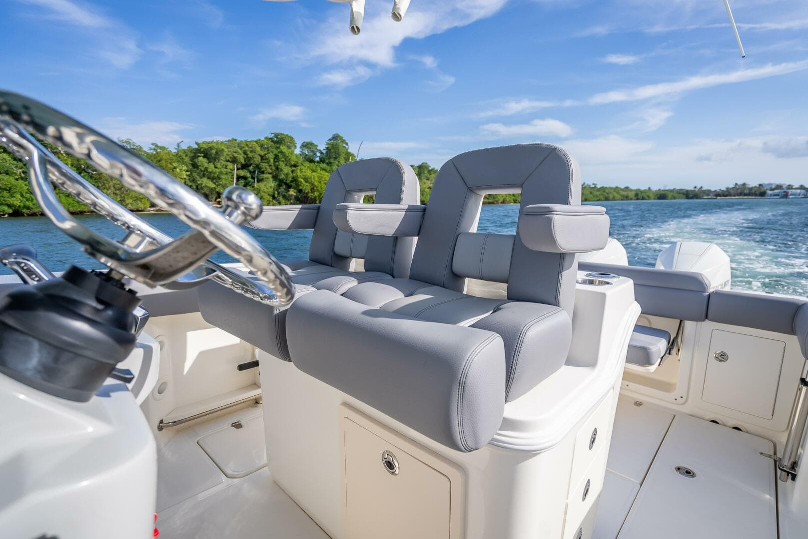 2023 Boston Whaler 280 Outrage — photo 60