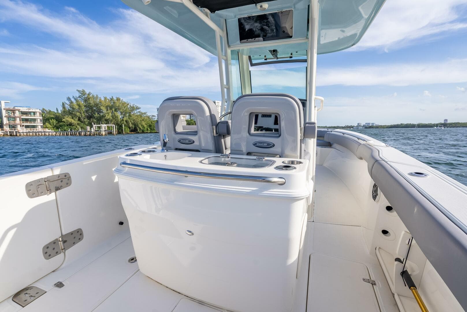 2023 Boston Whaler 280 Outrage — photo 65