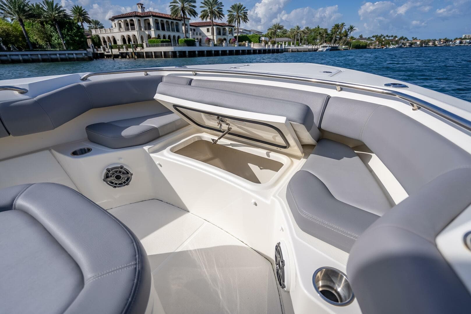 2023 Boston Whaler 280 Outrage — photo 40