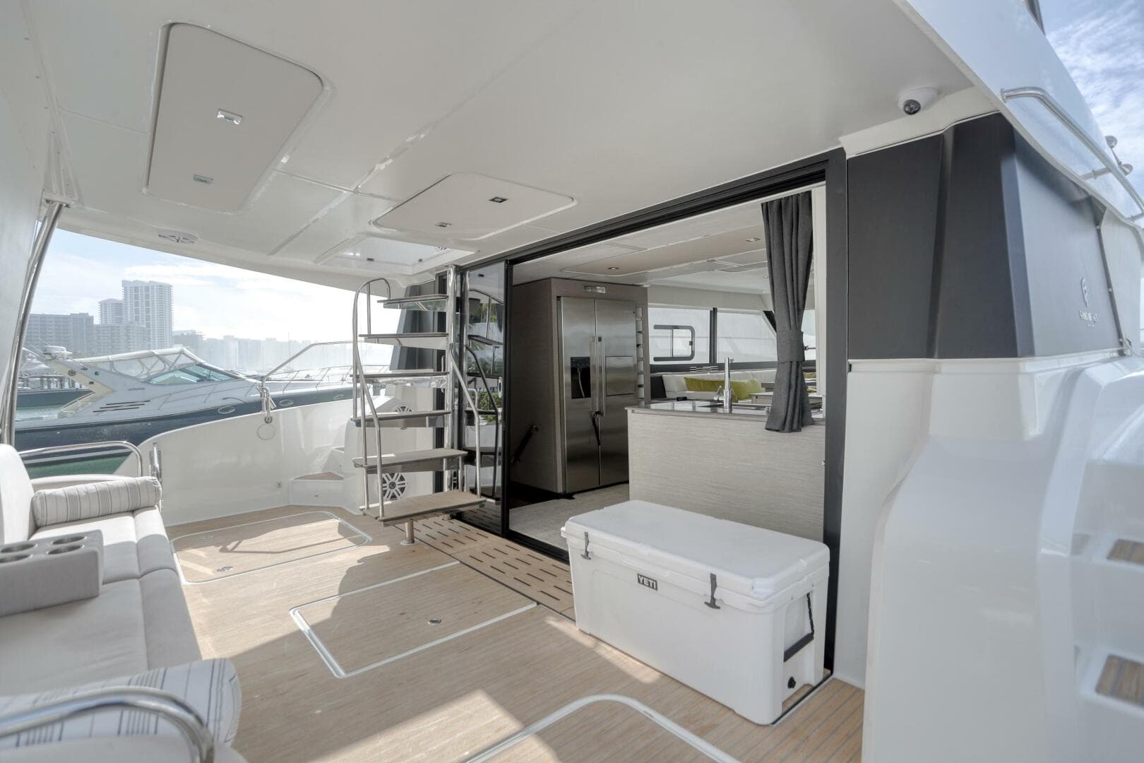 2022 Fountaine Pajot My 6 — photo 87