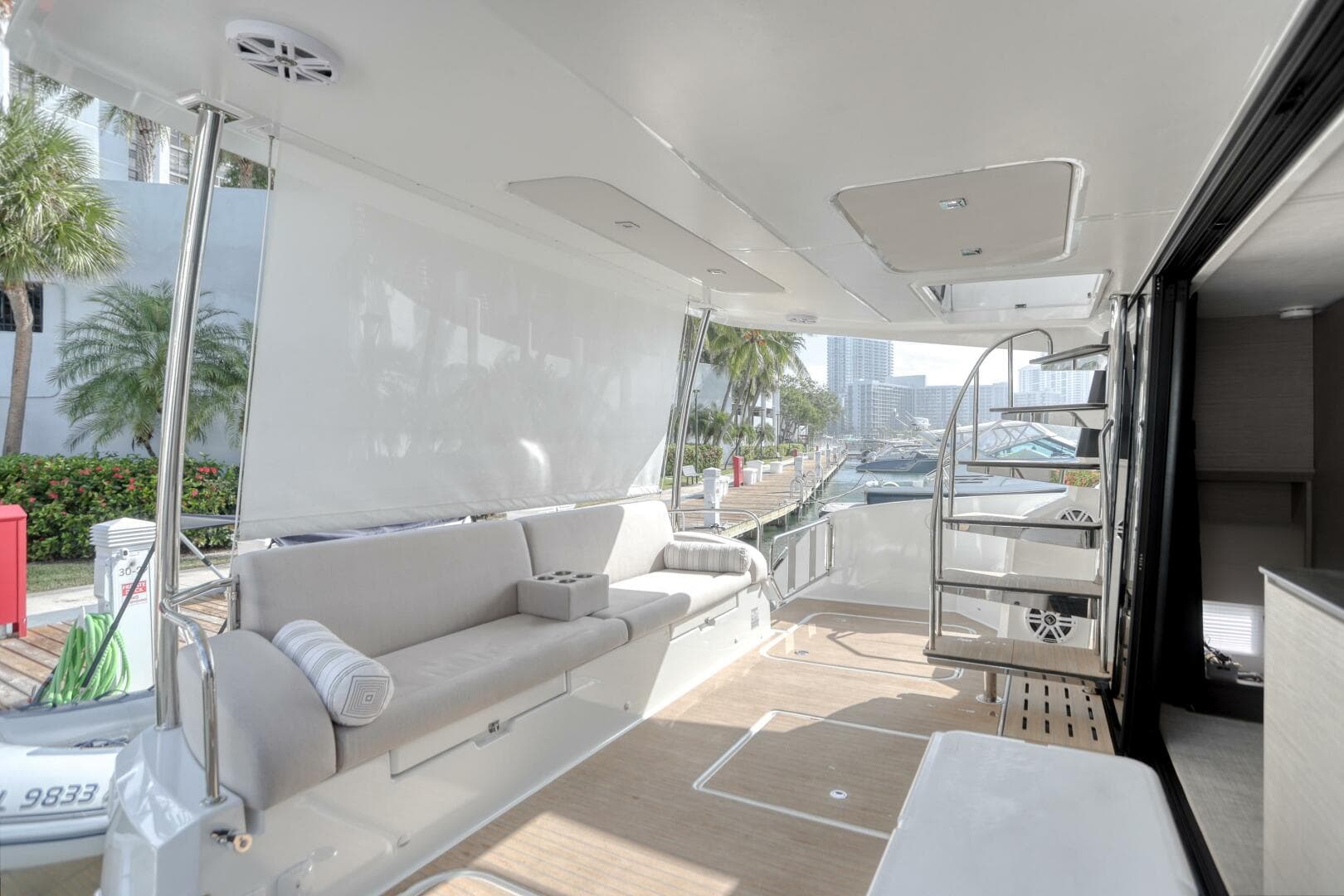 2022 Fountaine Pajot My 6 — photo 15