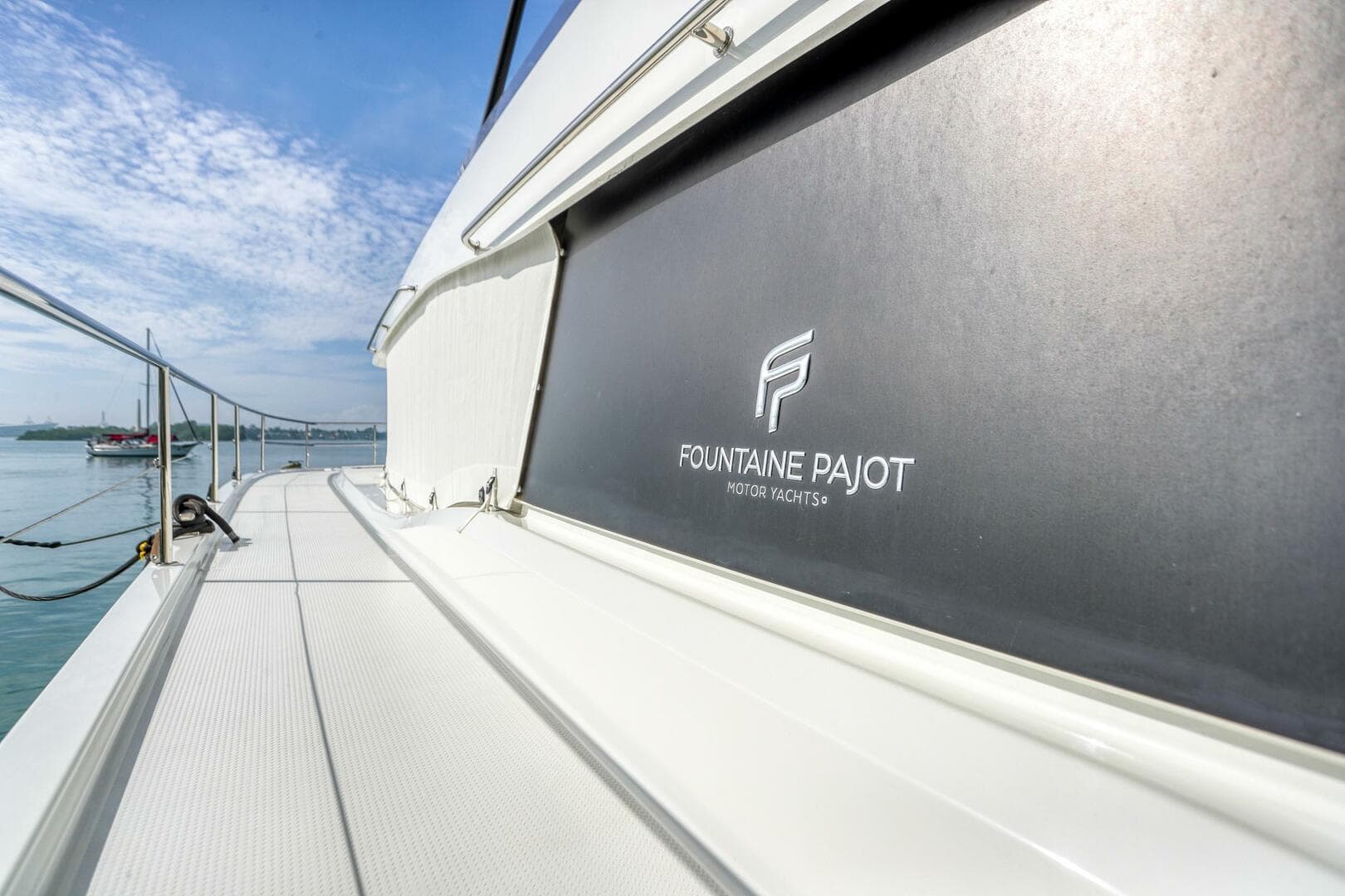 2022 Fountaine Pajot My 6 — photo 12