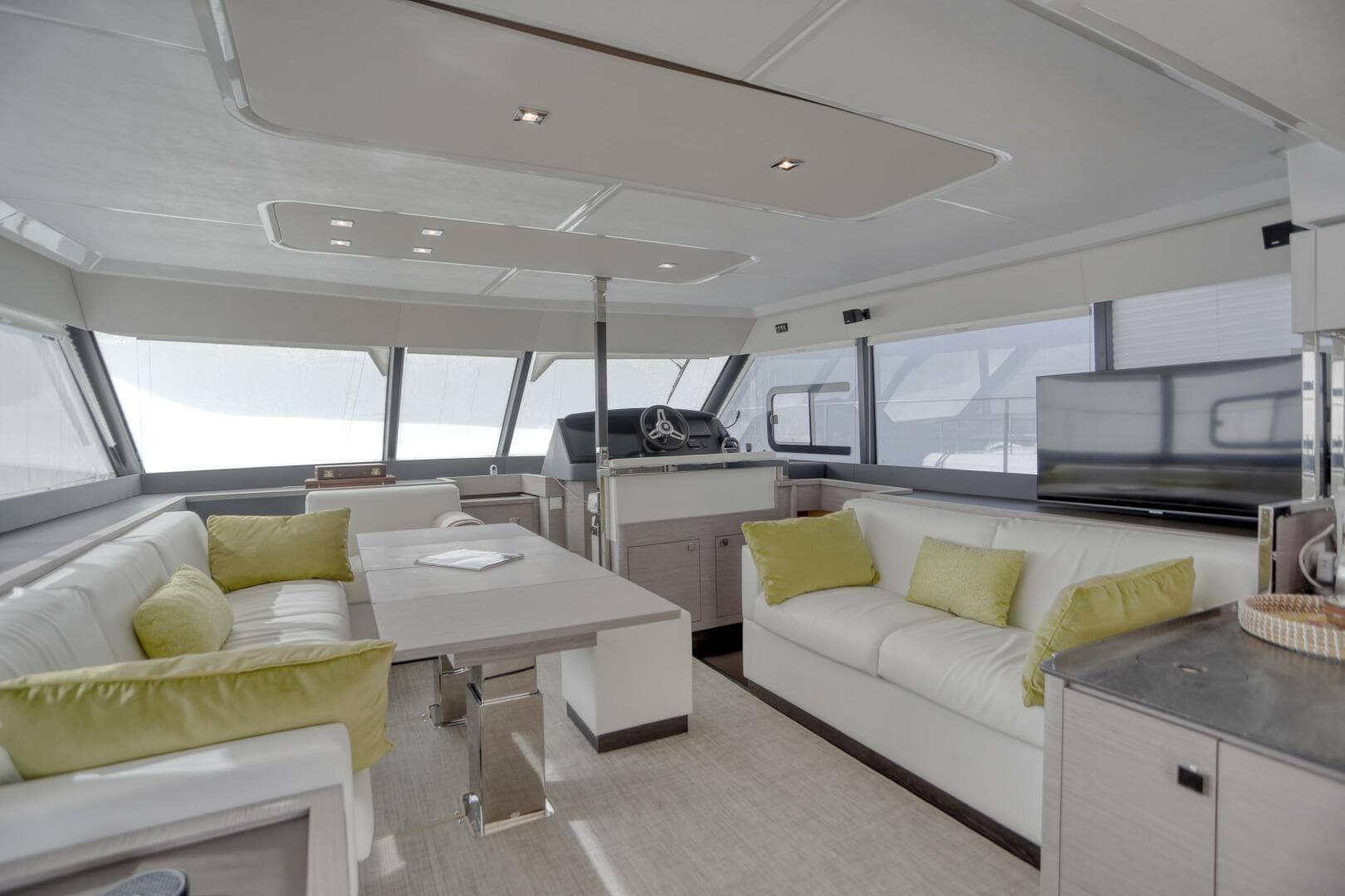 2022 Fountaine Pajot My 6 — photo 100