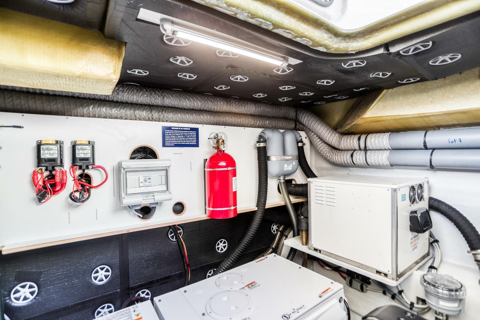 2022 Fountaine Pajot My 6 — photo 54