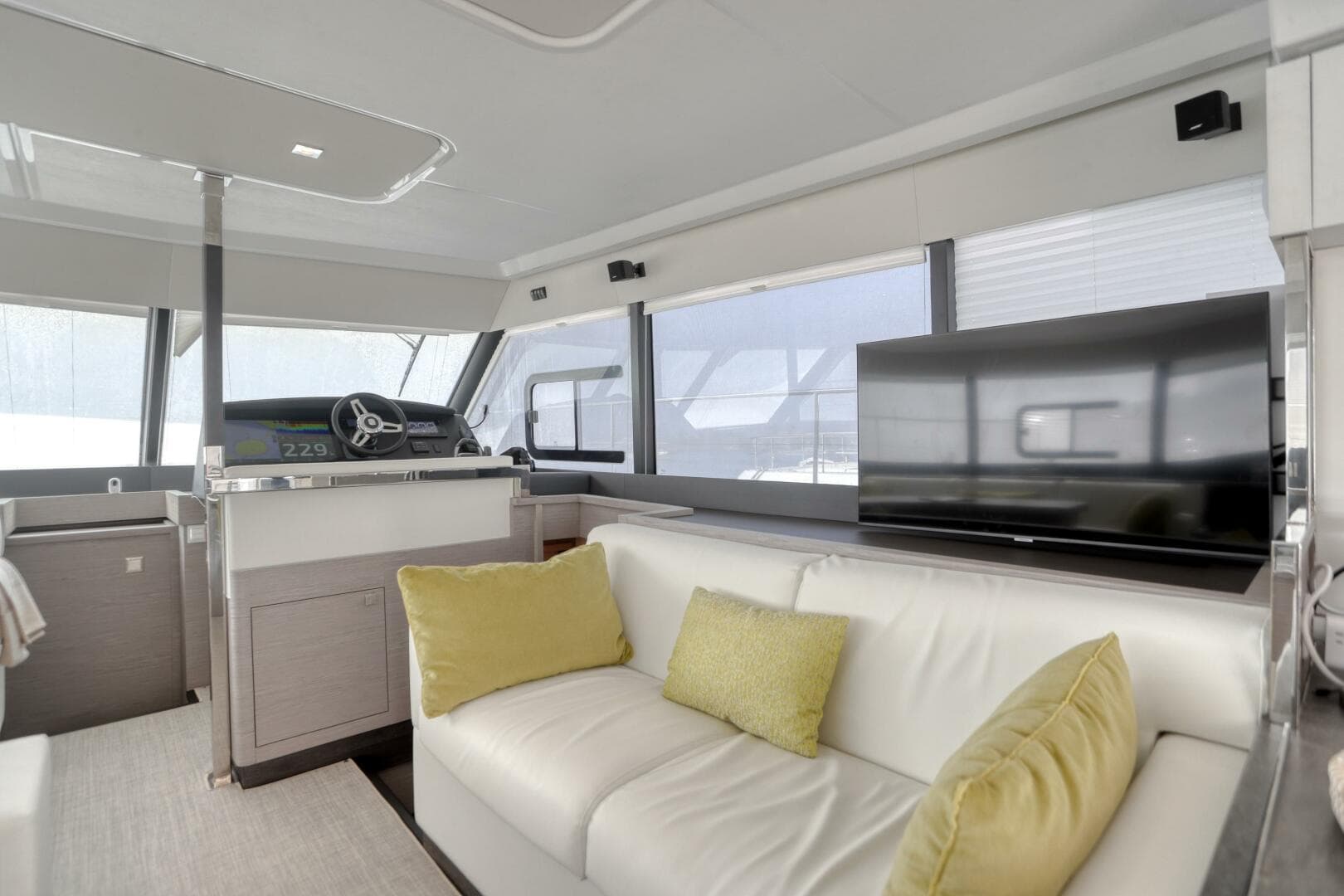 2022 Fountaine Pajot My 6 — photo 88