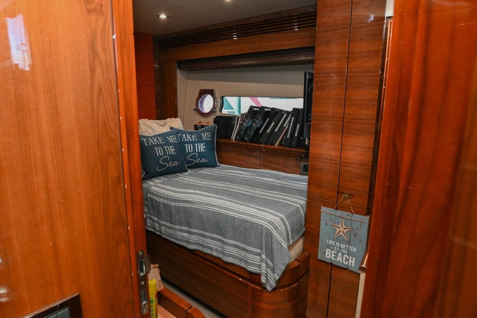 2015 Sunseeker Predator 68 — photo 12