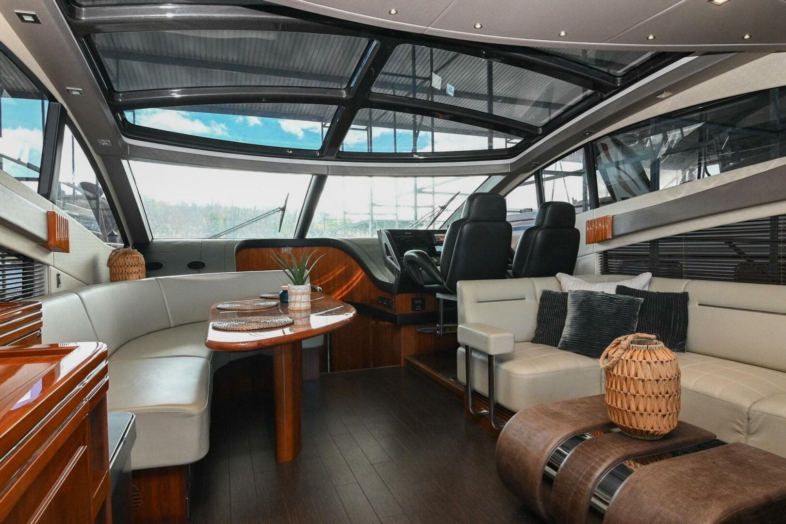 2015 Sunseeker Predator 68 — photo 5