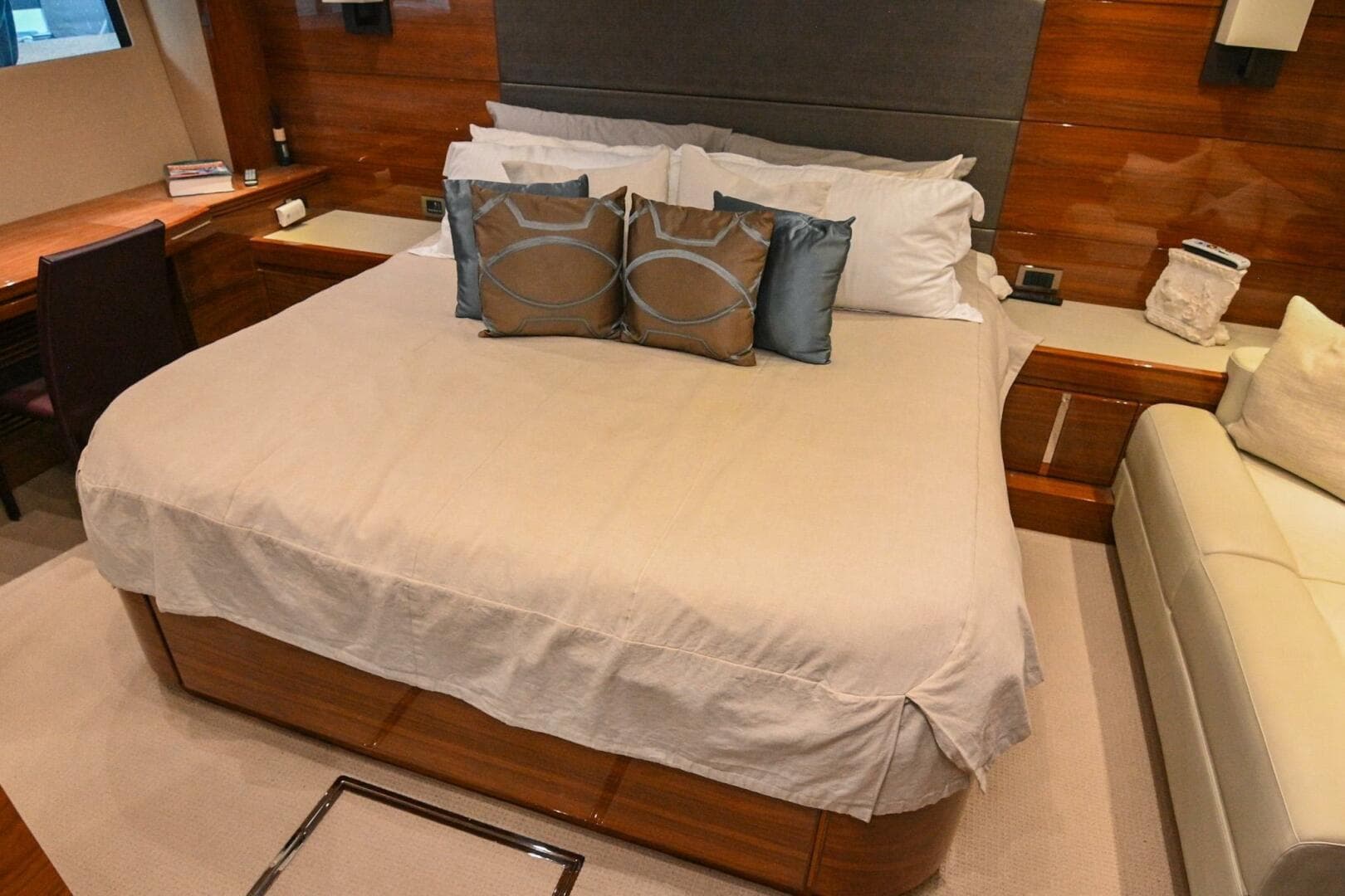 2015 Sunseeker Predator 68 — photo 10