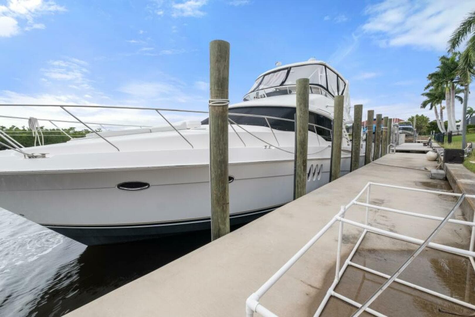 2008 Ovation 52 — photo 4