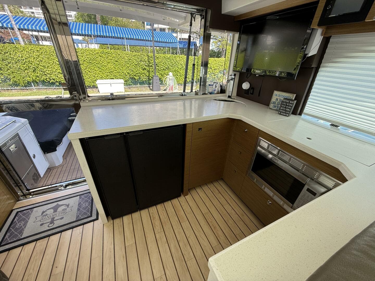 2014 Cruisers Yachts 45 Cantius — photo 5
