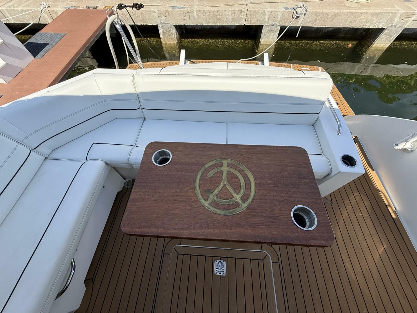 2014 Cruisers Yachts 45 Cantius — photo 41