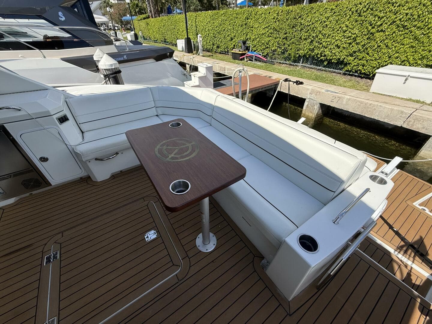 2014 Cruisers Yachts 45 Cantius — photo 40