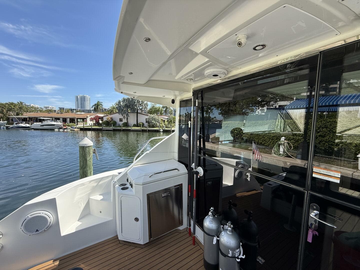 2014 Cruisers Yachts 45 Cantius — photo 35