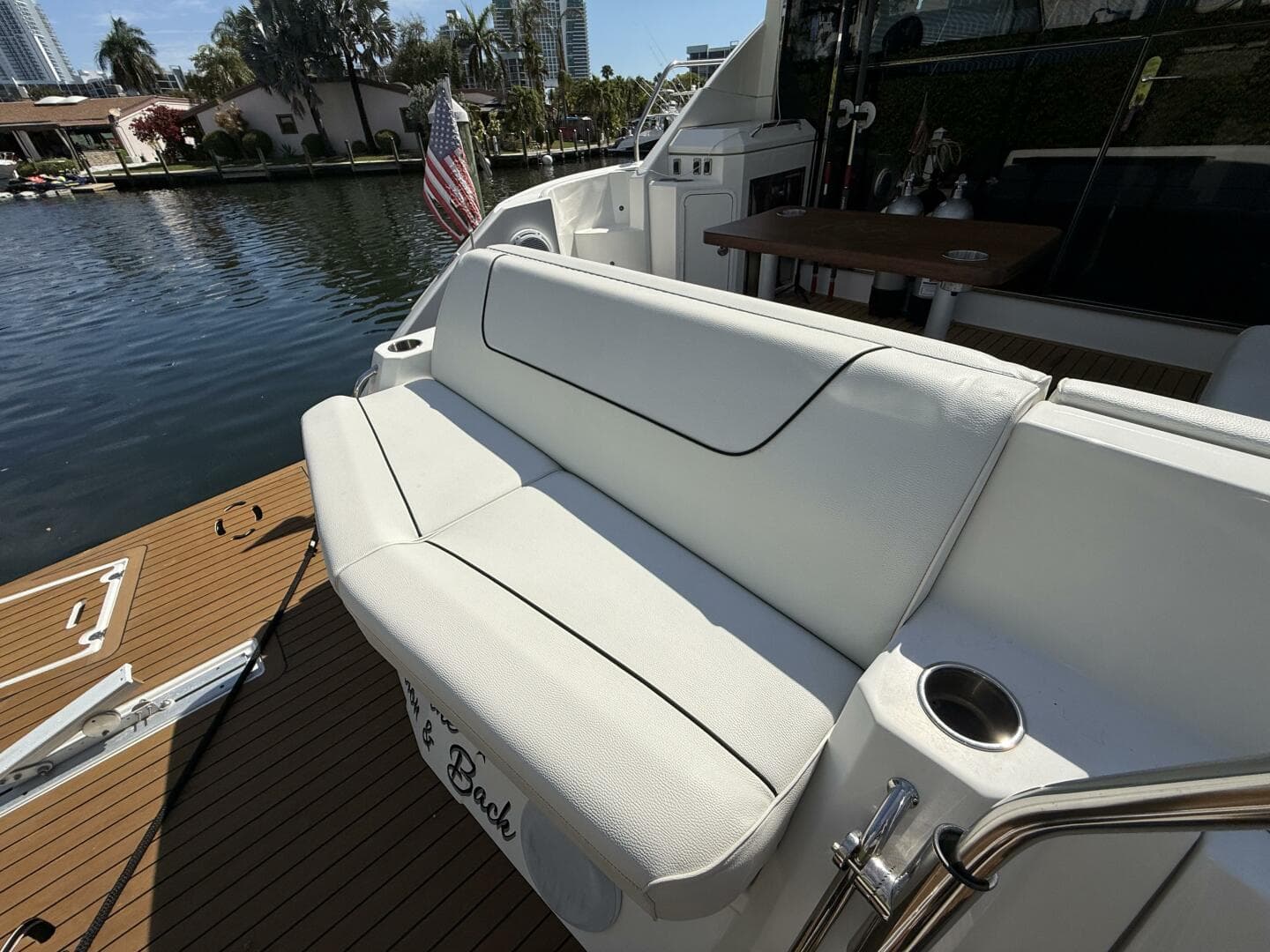 2014 Cruisers Yachts 45 Cantius — photo 45