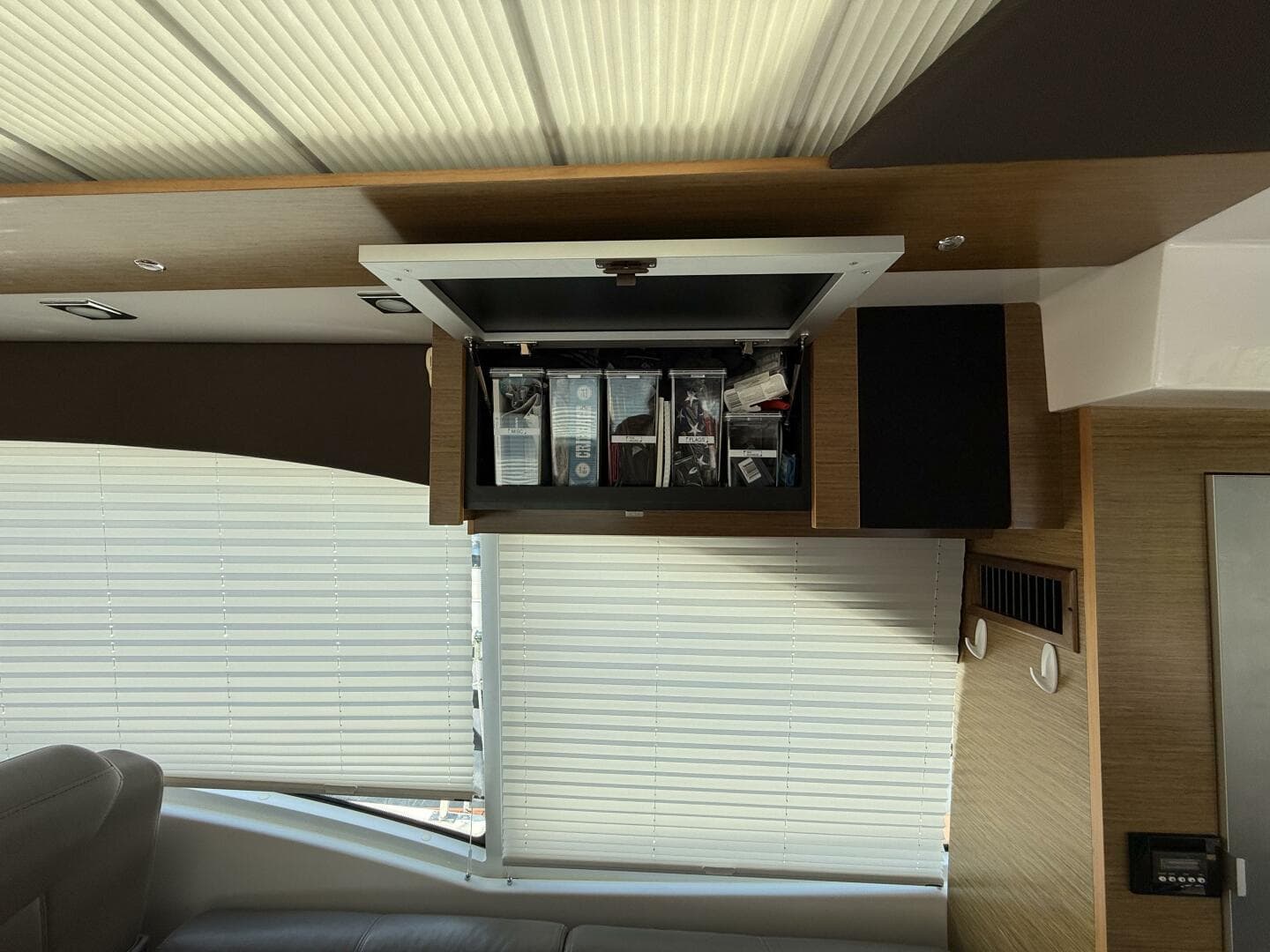 2014 Cruisers Yachts 45 Cantius — photo 13