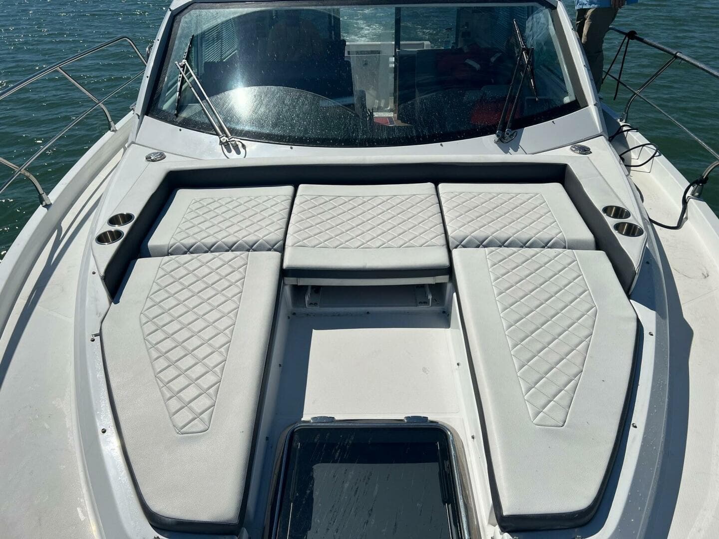 2018 Cruisers Yachts 42 Cantius — photo 16