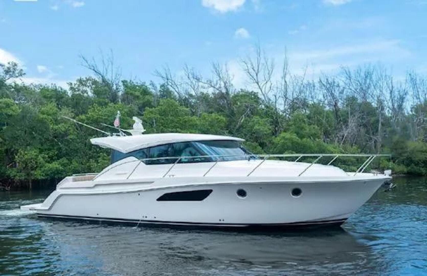 2015 Tiara Yachts C44 Coupe — photo 1