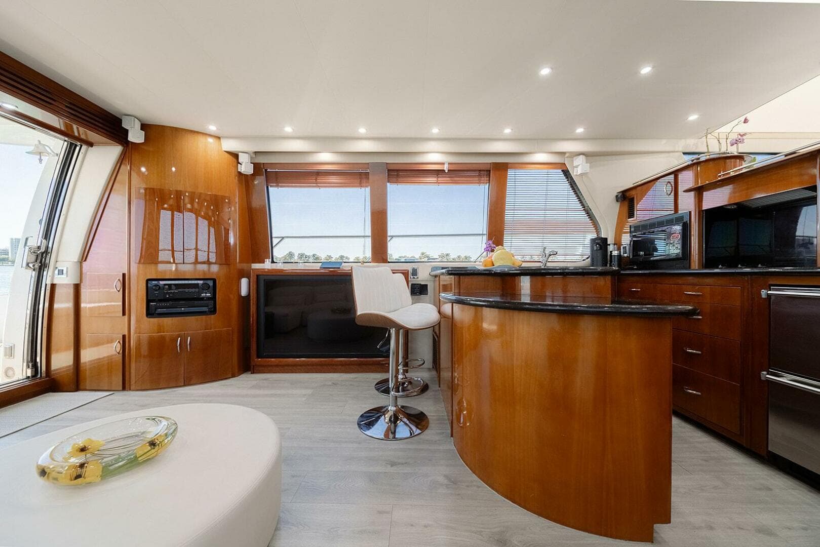 2003 Carver — photo 32