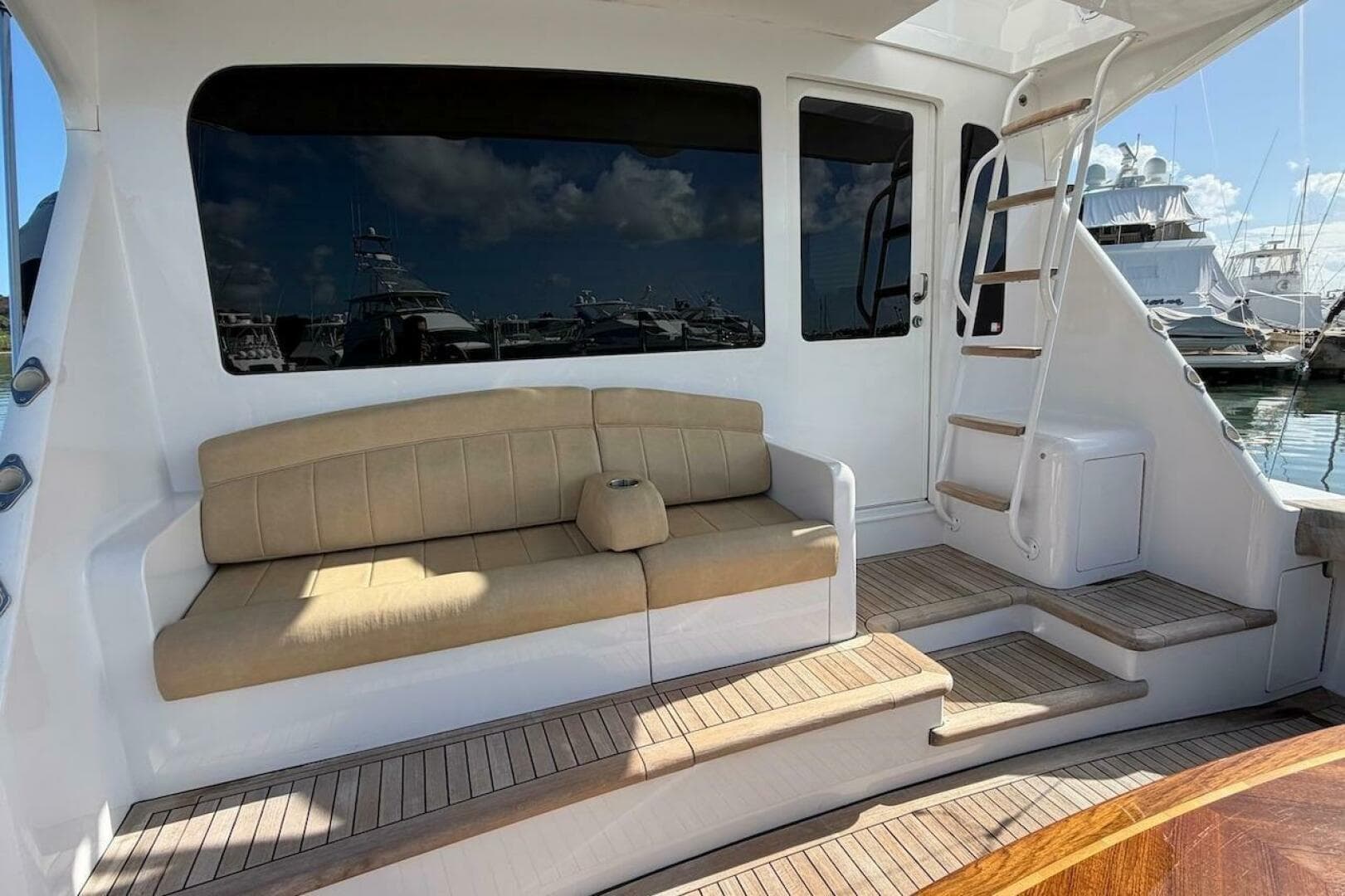 2004 Viking 56 Convertible — photo 59