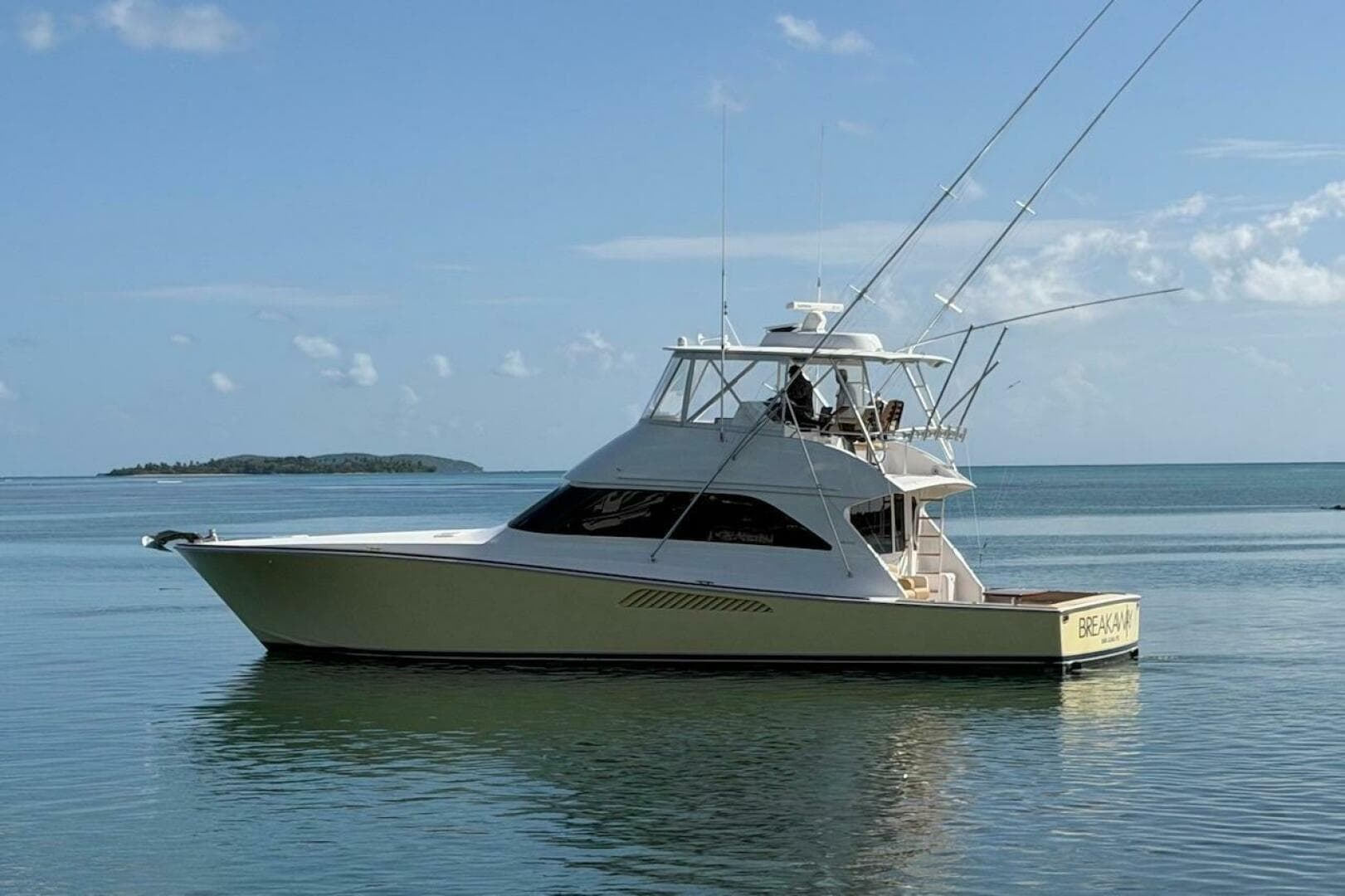 2004 Viking 56 Convertible — photo 8