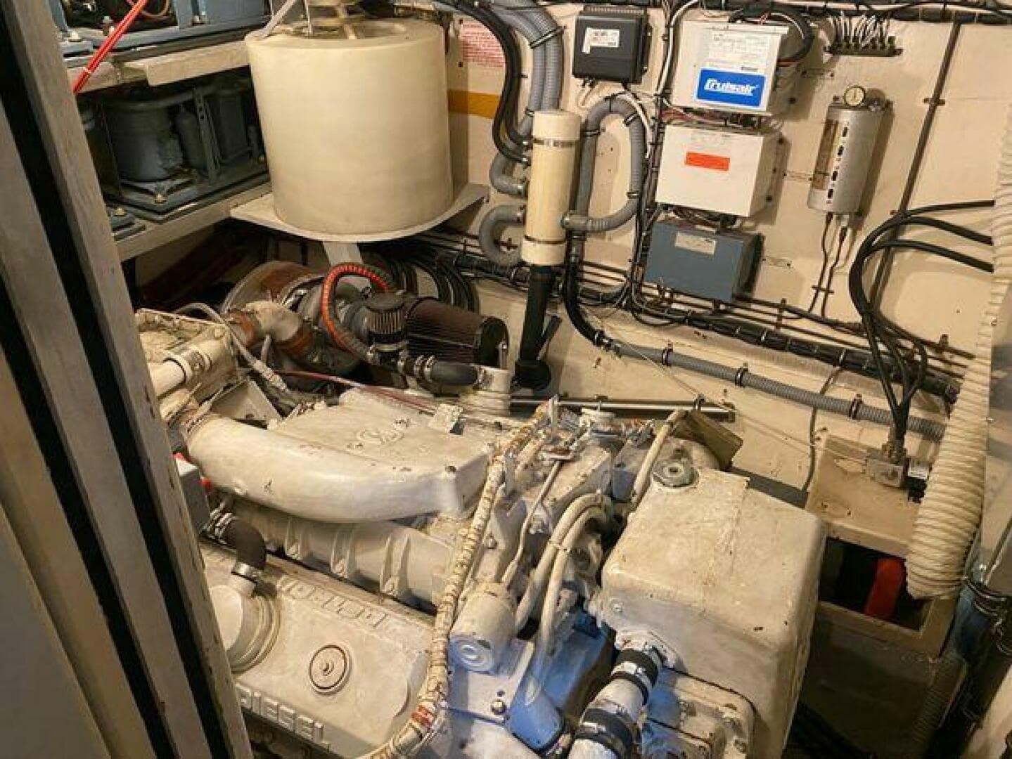 1983 Hatteras 53 Ed — photo 23