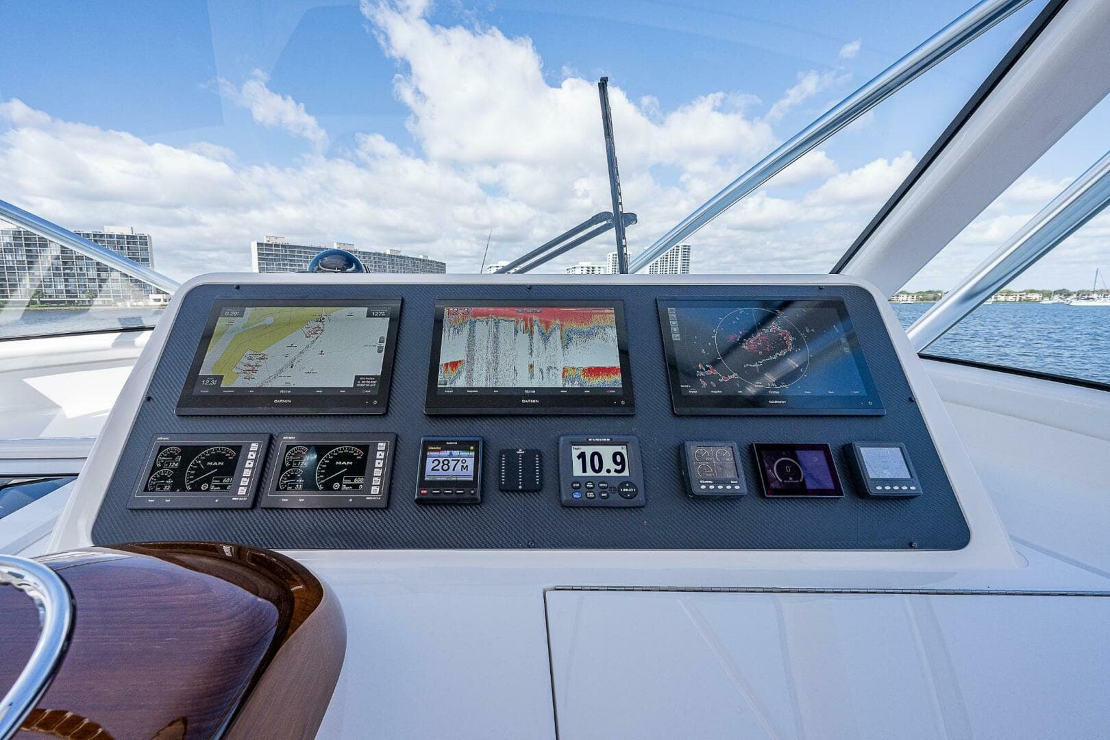 2021 Viking 44 Open — photo 22