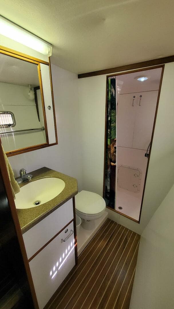 2012 Endeavour Catamaran — photo 30