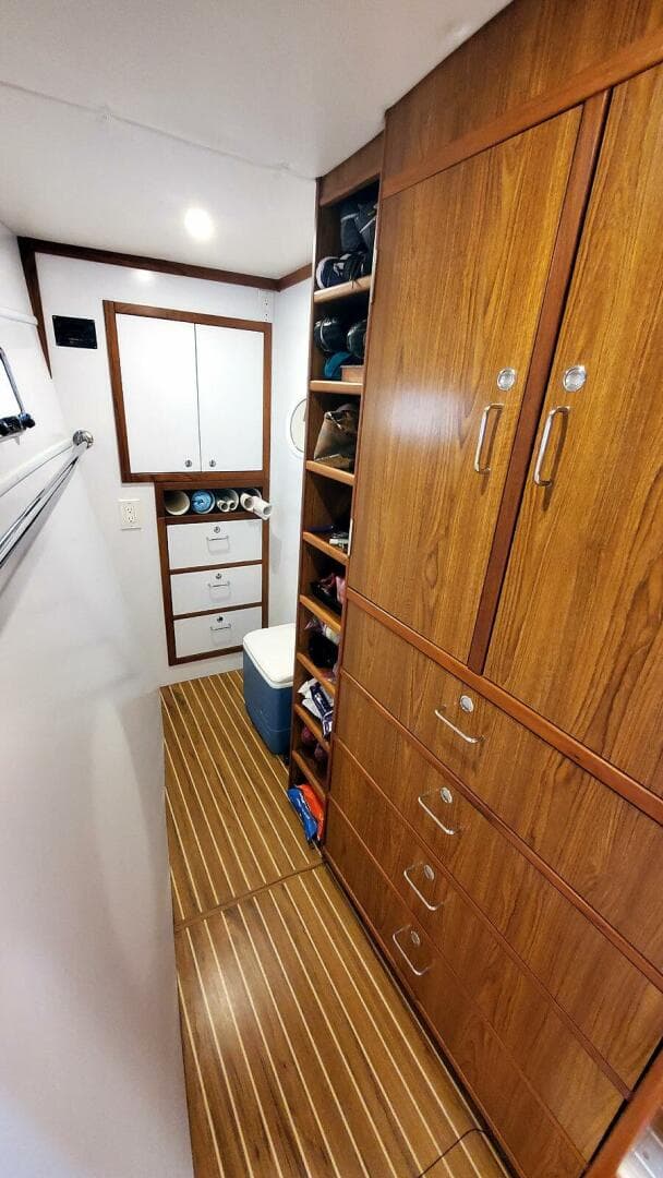 2012 Endeavour Catamaran — photo 33