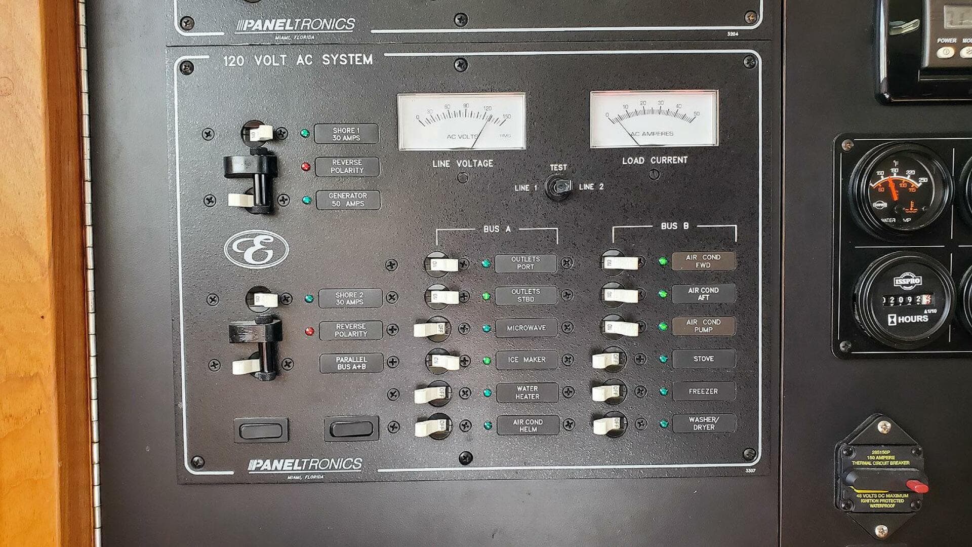 2012 Endeavour Catamaran — photo 57