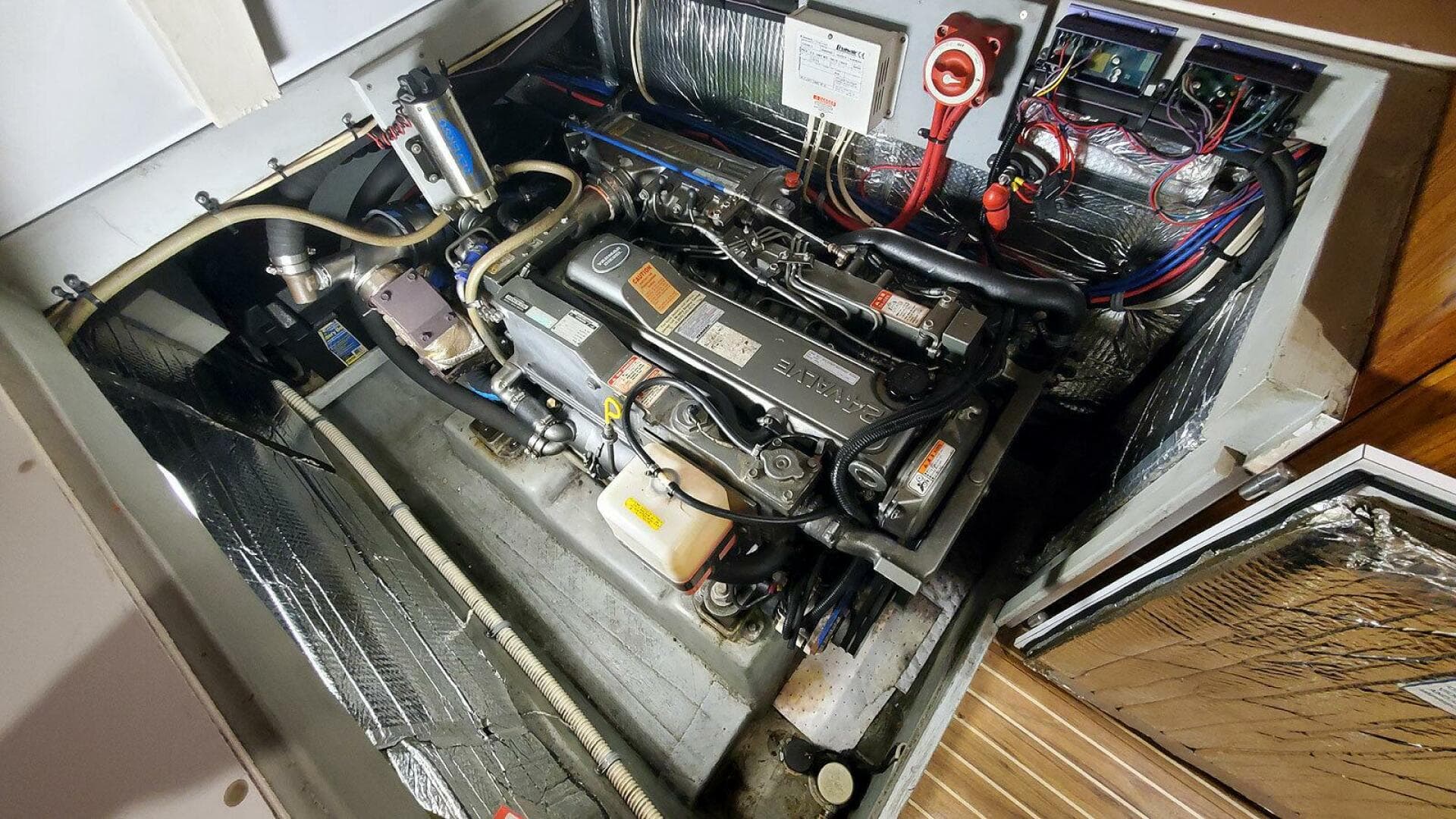 2012 Endeavour Catamaran — photo 37