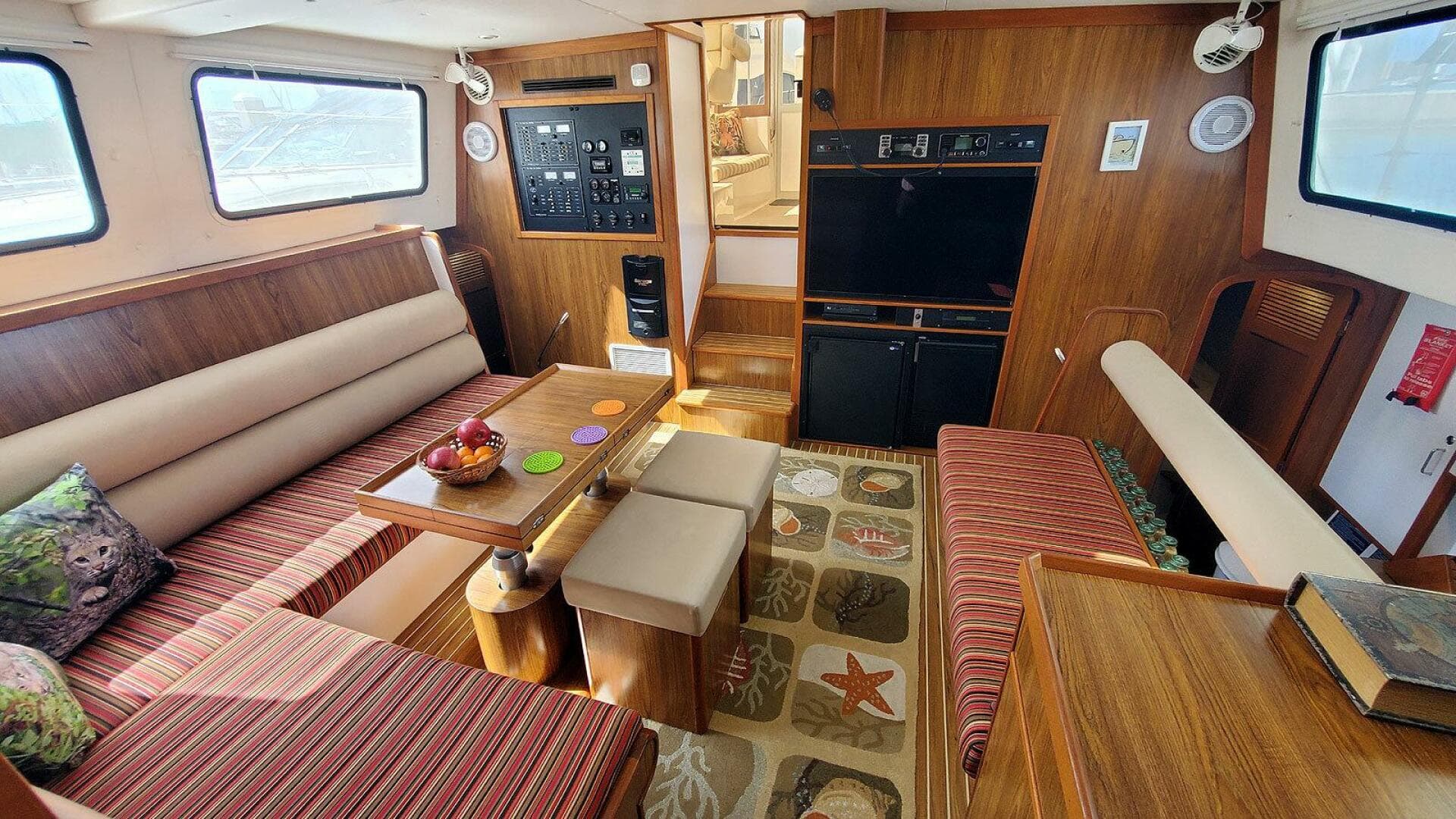 2012 Endeavour Catamaran — photo 17