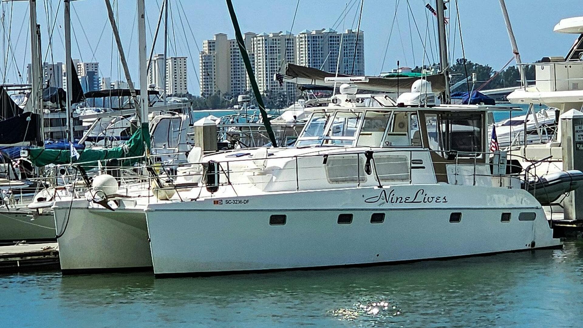 2012 Endeavour Catamaran — photo 7
