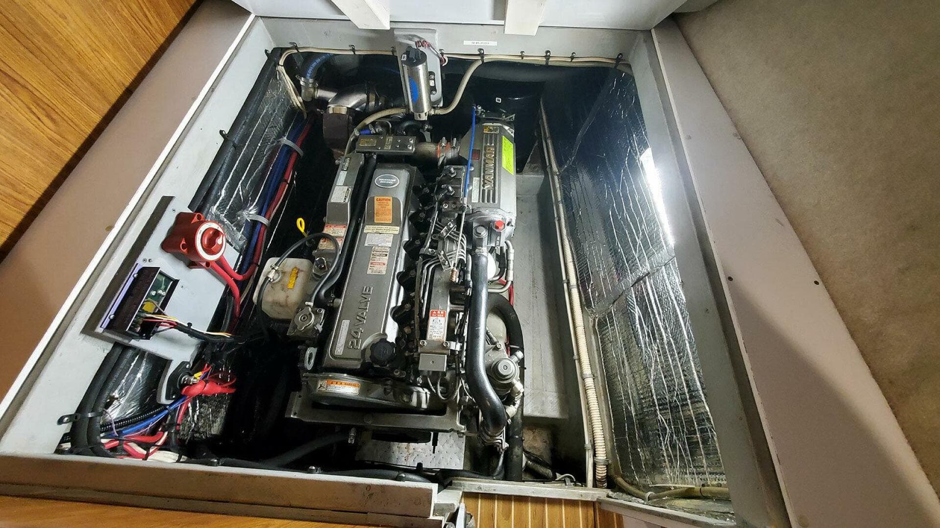 2012 Endeavour Catamaran — photo 35