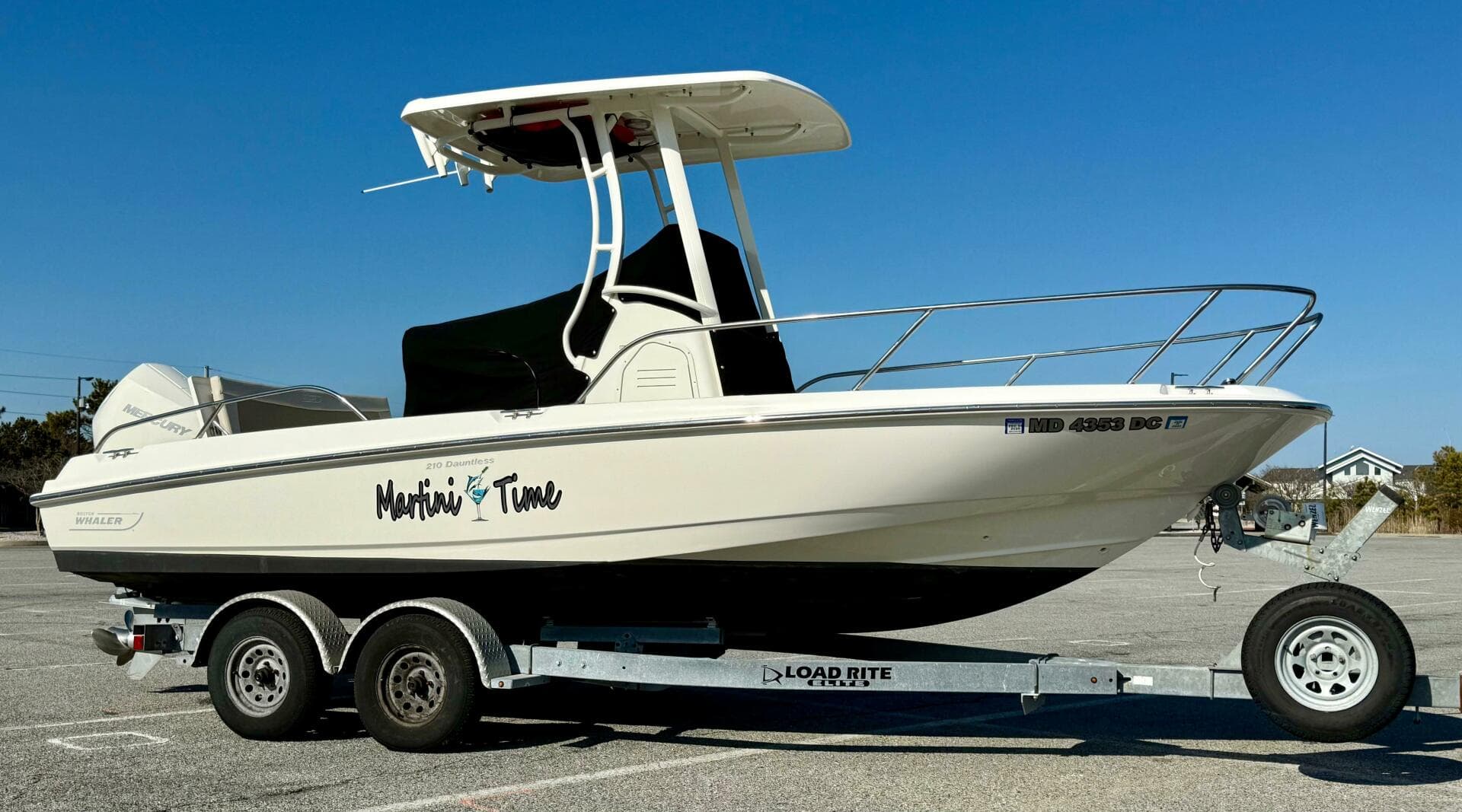 2020 Boston Whaler 210 Dauntless — photo 4