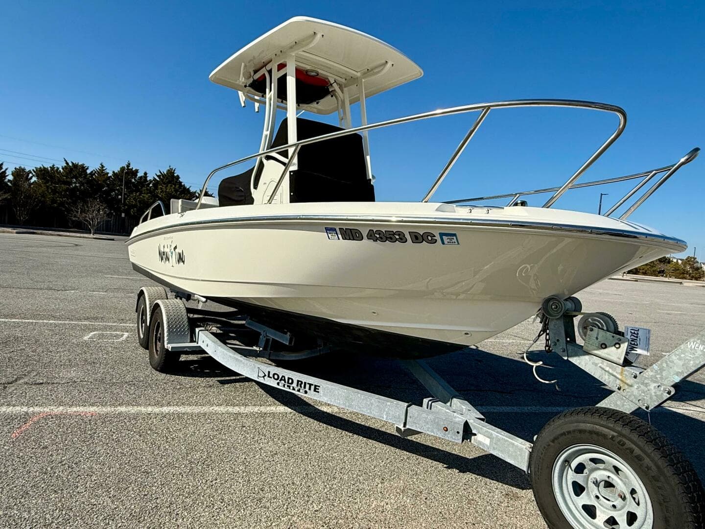 2020 Boston Whaler 210 Dauntless — photo 3