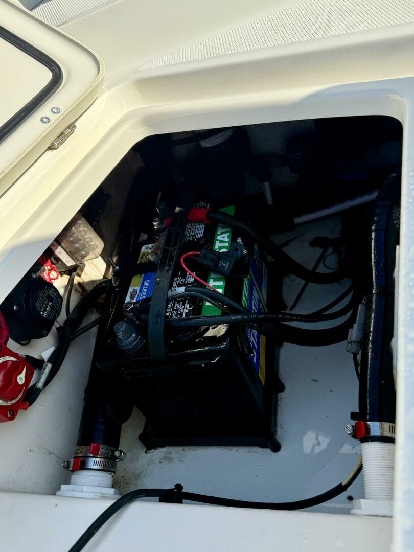 2020 Boston Whaler 210 Dauntless — photo 14