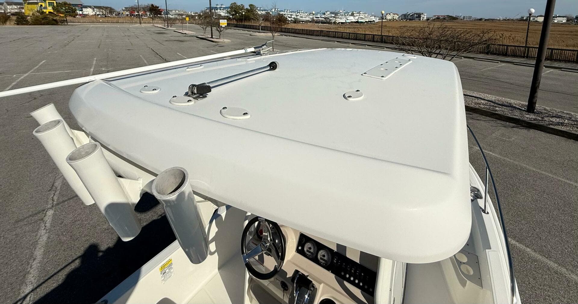 2020 Boston Whaler 210 Dauntless — photo 47